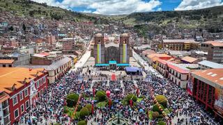Puno: Misa, procesión y veneración en honor a la Virgen de la Candelaria