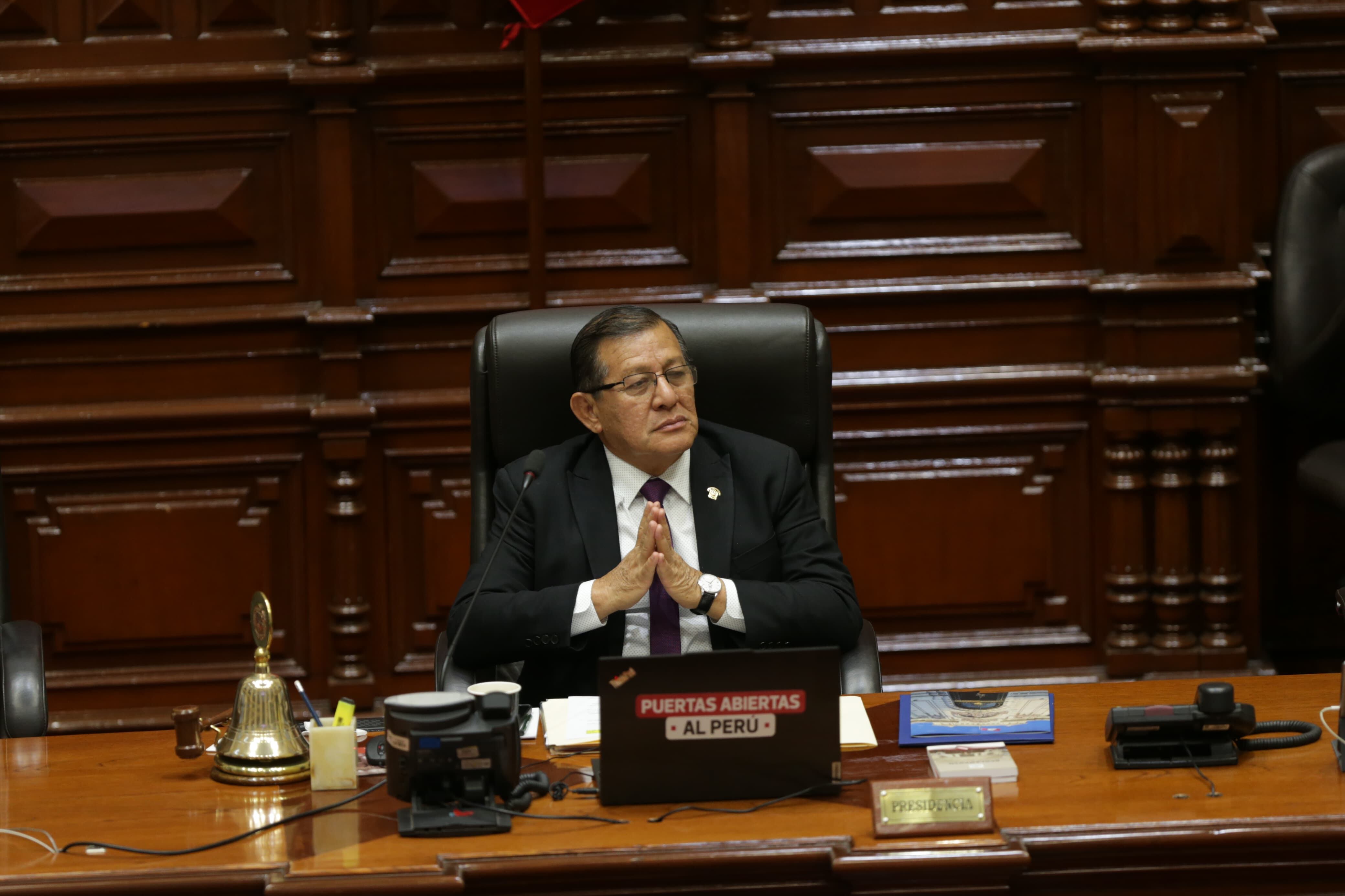 Eduardo Salhuana fue elegido presidente del Congreso pese a sus vínculos con la minería ilegal, / @photo.gec)