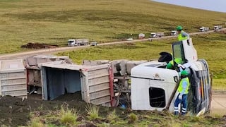 Camión vuelca y ocasiona derrame de concentrado de cobre en Cusco