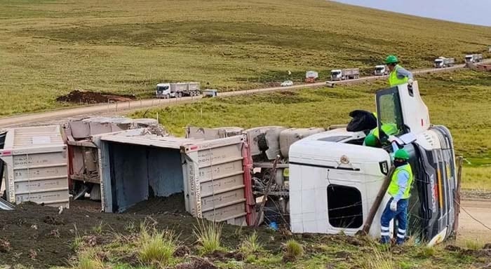 Denuncian afectación ambiental en zona de pastoreo, mientras especialistas del OEFA ya se hallan en la zona realizando acciones de primera respuesta frente al hecho.