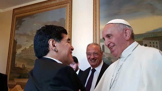 Papa Francsico recuerda “con afecto” a Maradona y reza por él 