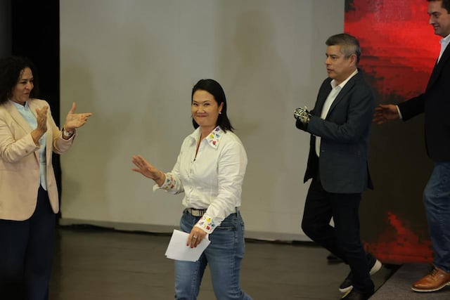 Keiko Fujimori se pronuncia tras conteo rápido y promete respetar la voluntad popular (Fotos: Hugo Pérez/GEC)