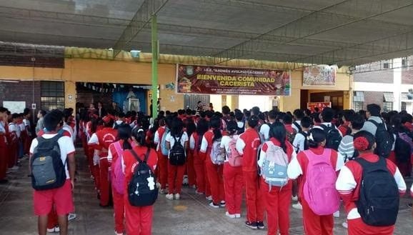 Escolares de colegios del cono norte corren grave peligro. (Foto: Difusión)