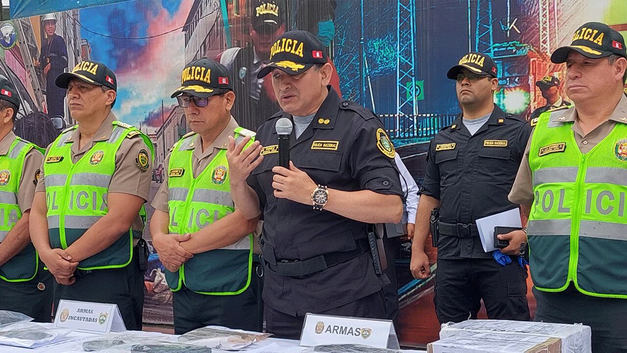 El general PNP Roger Pérez Figueroa informó el resultado de la ejecución del Plan de Operaciones "Amanecer Seguro 2023". (Fuente: Twitter)