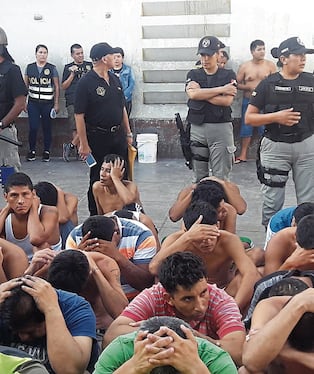 Internos de penal de Chiclayo serían liberados.