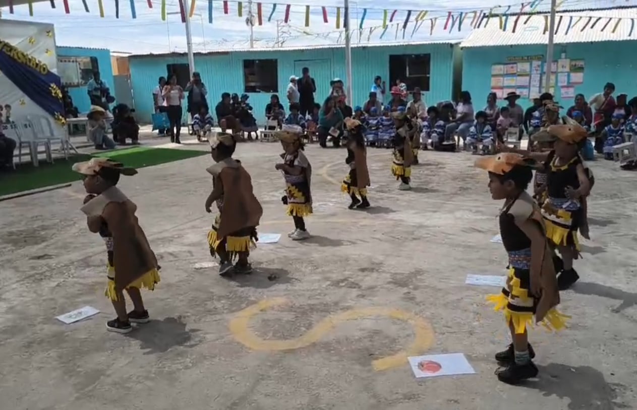 Institución educativa Niño Salvador cumplió 12 años de creación en medio de la precariedad