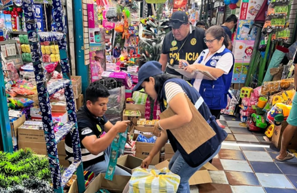 Fiscalía realiza operativo en mercado