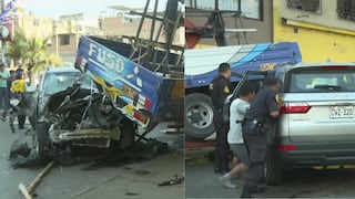 San Juan de Miraflores: Choque de camioneta y camión deja un conductor herido