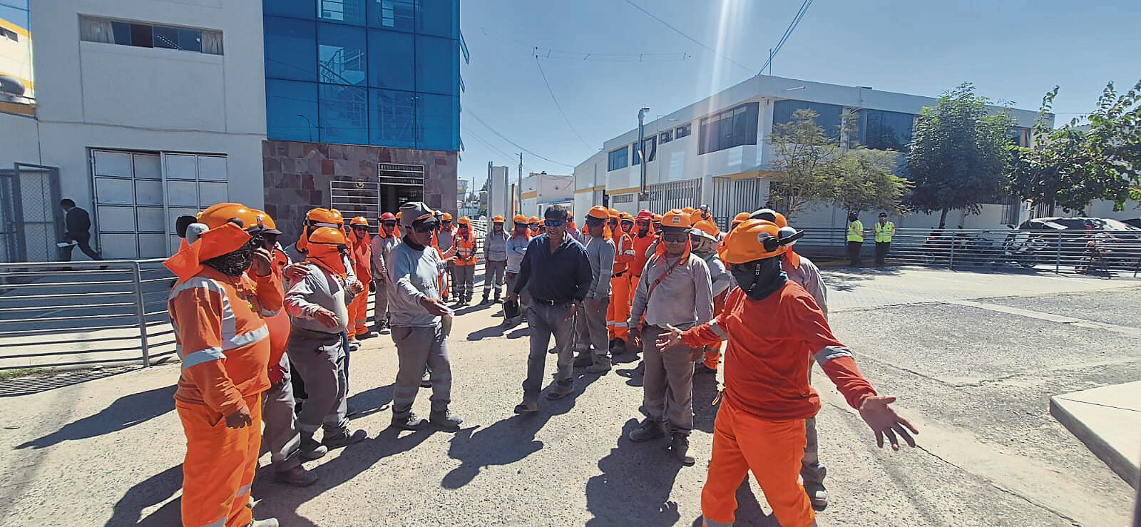 Agremiados no quieren trabajar por amenazas en obra del IREN Sur, en Arequipa. Foto: GEC.