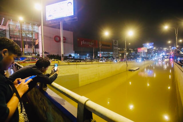 Lluvias en Lima Sur dejan aniegos, daños en viviendas y suspensión de clases
