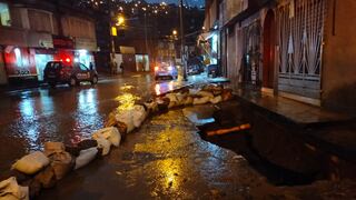 Intensas lluvias se registran en varios distritos de Arequipa e inundan las calles (FOTOS y VIDEO)
