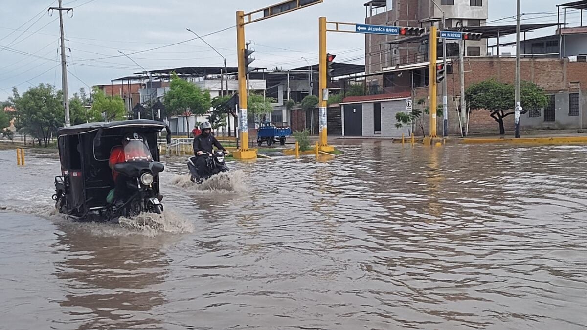 Se mantiene activo El Niño costero.