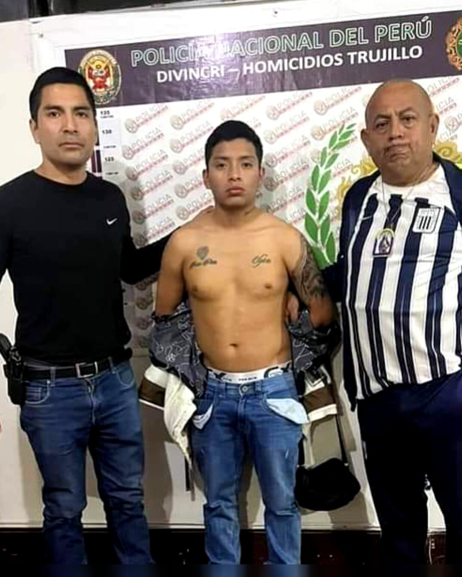 El presunto miembro de “Los Pulpos” alega que lo agredieron física y psicológicamente con el fin de que se autoinculpe. Fiscalía admite acusación y le harán exámenes.