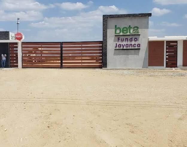 La Policía llegó al lugar de los hechos.