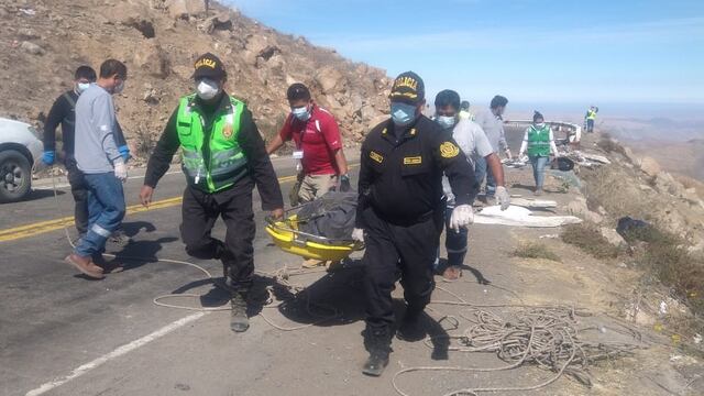 Ayacucho: Identifican a 26 fallecidos por caída de bus a abismo de 250 metros