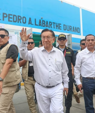 Mandatario emitió su voto en la Capital de la Amistad.
