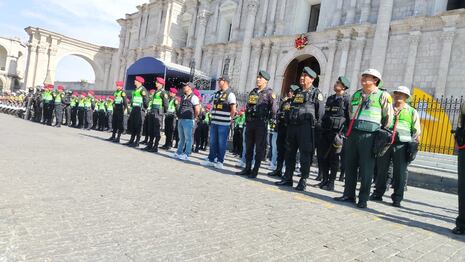 Despliegan más de mil policías para fiestas de Navidad y Año Nuevo en Arequipa