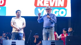 Carlos Bruce culmina actividades de campaña en Villa El Salvador (GALERÍA)