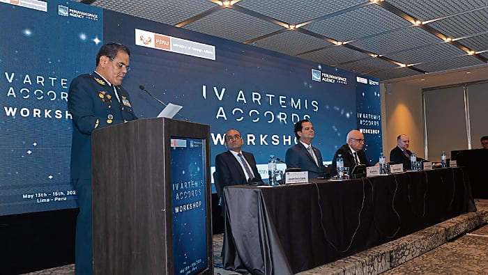 La parte peruana es la Comisión Nacional de Investigación y Desarrollo Aeroespacial (Conida), a cargo del mayor general FAP Roberto Melgar. Foto: Difusión