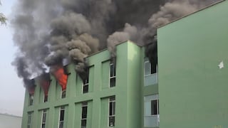 Puente Piedra: incendio en escuela de la PNP fue controlado por los bomberos y no se reportaron heridos