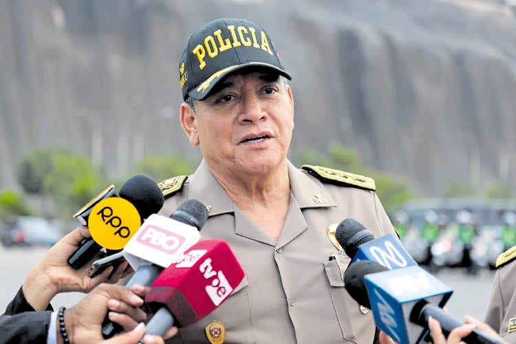 Jorge Angulo, comandante general de la PNP: “Muchas personas dijeron que nunca iban a ser capturadas, pero al final lo terminaron siendo”.