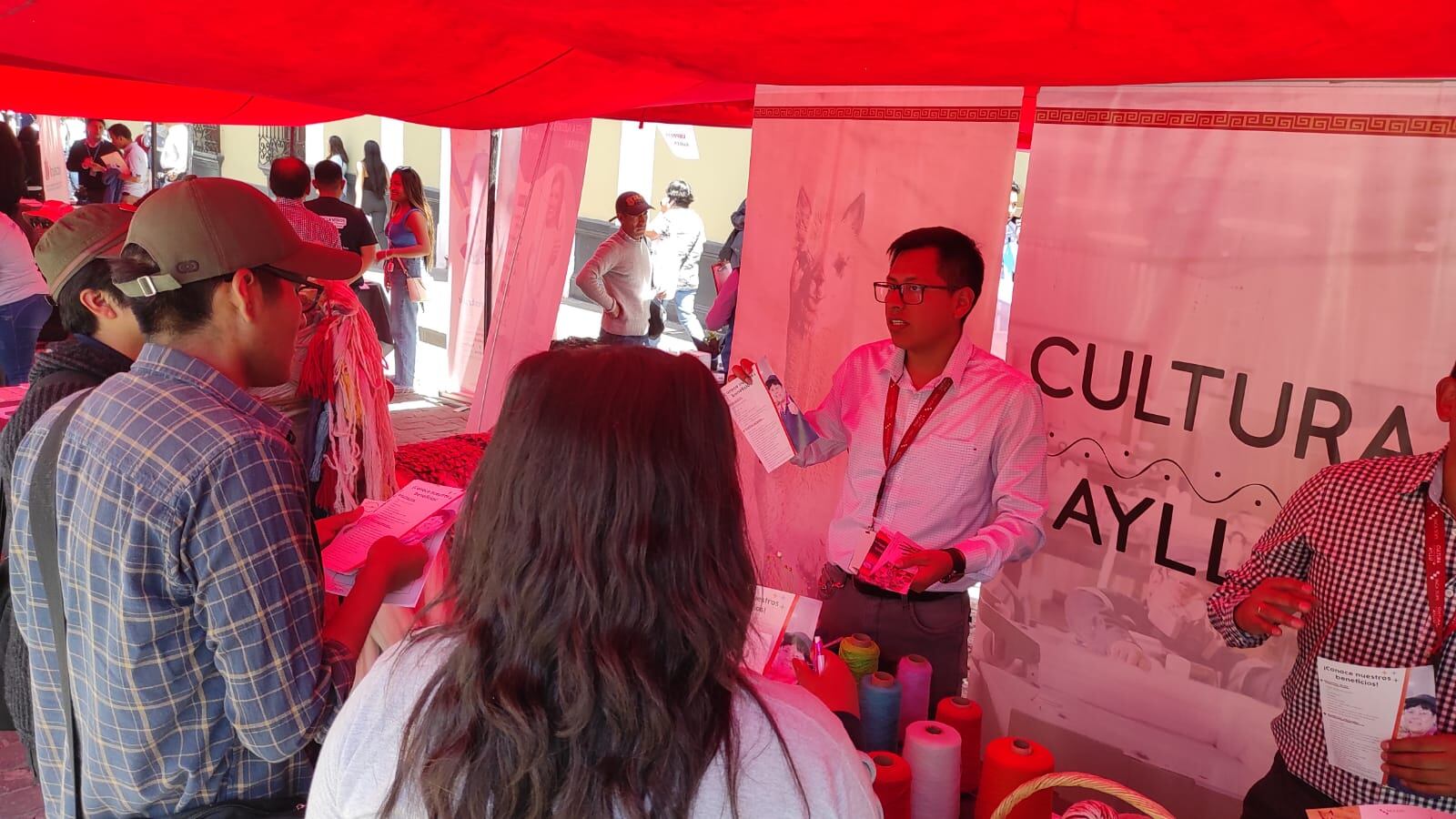 Empresas ofertan empleos en Arequipa. (Foto: Nelly Hancco)