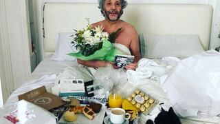 Fito Páez es sorprendido por sus hijos con flores y regalos por el Día del Padre