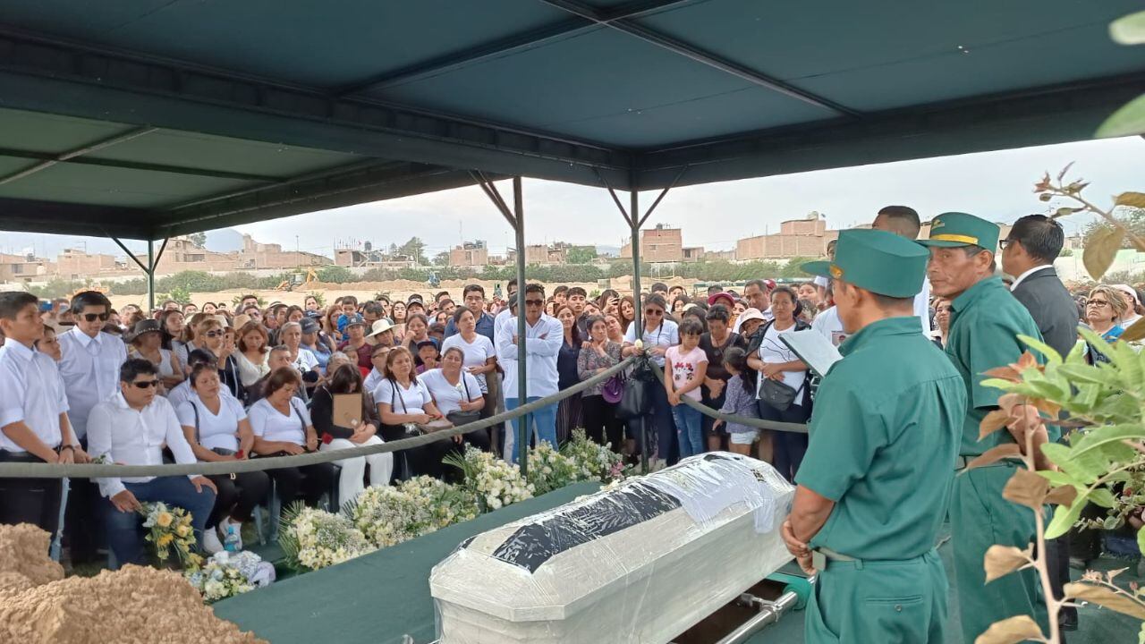 Familia y amigos lloran la partida del joven de 19 años que perdió la vida en accidente de avioneta registrado el 28 de julio.