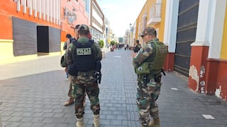 Agentes Dinoes ejecutan operativo de control de identidad en Trujillo