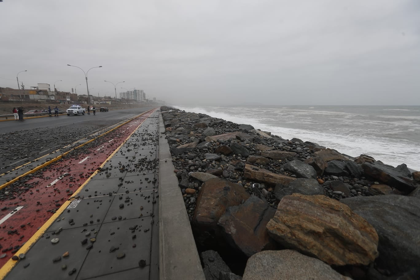 Defensa civil cierra la Costa Verde en el tramo del Callao. Foto: Cesar Campos/GEC