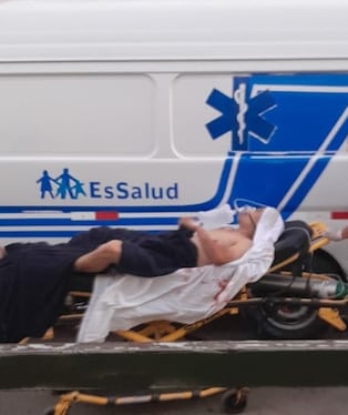 Hombre herido fue llevado a nosocomio de EsSalud Lambayeque.