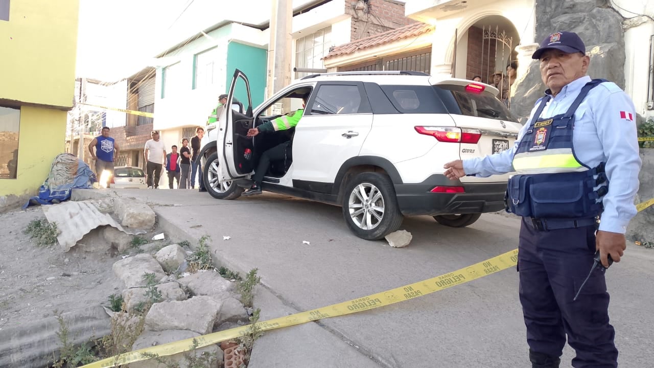 Hombre muere tras ser atropellado en el distrito de Miraflores, en Arequipa. Foto: Serenazgo Miraflores.