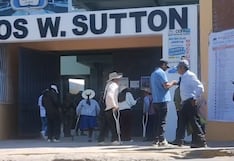 Ancianos y personas con discapacidad ejercen su voto en el colegio Carlos W. Sutton, en La Joya (VIDEO)