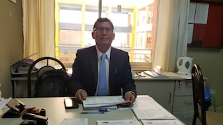 Empresa da internet gratis a colegio de Arequipa, pero laptops están obsoletas (VIDEO)