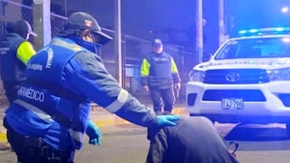 Arequipa: Motociclista y ciclista son abandonados por vehículos que los atropellaron (VIDEO)