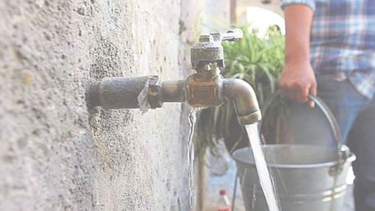 Ambos municipios firmaron un convenio con la Región para que esta formule y evalúe el proyecto de inversión. Obra es de gran necesidad.