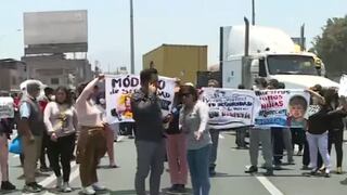 Congestión vehicular en la Vía de Evitamiento: manifestantes protestan para evitar que remuevan módulo de seguridad 