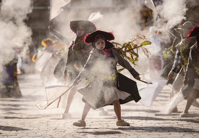 Fiestas del Cusco: Derroche de talento en concurso de danzas de nivel primario