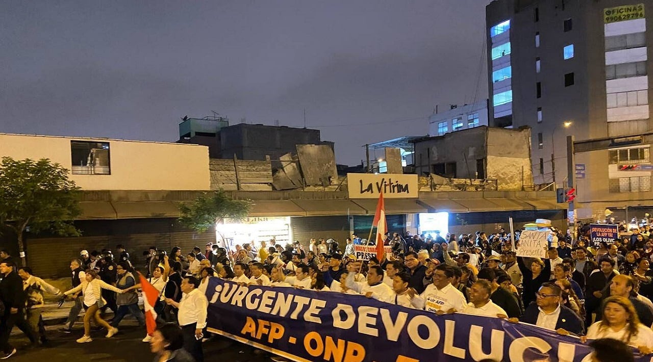 Ciudadanía y colectivos sociales convocan a marcha nacional por el retiro AFP. (Foto: Referencial)