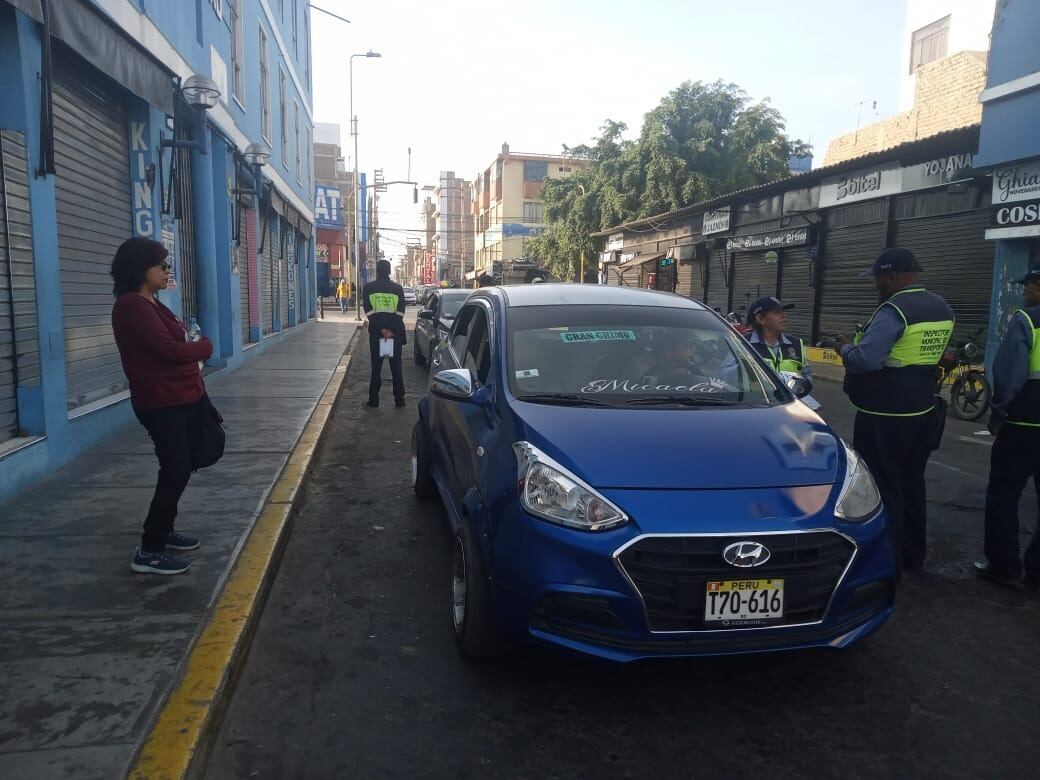 Hoy se recorre el centro histórico de la ciudad sensibilizando y desde mañana se aplicarán papeletas a infractores de tránsito.