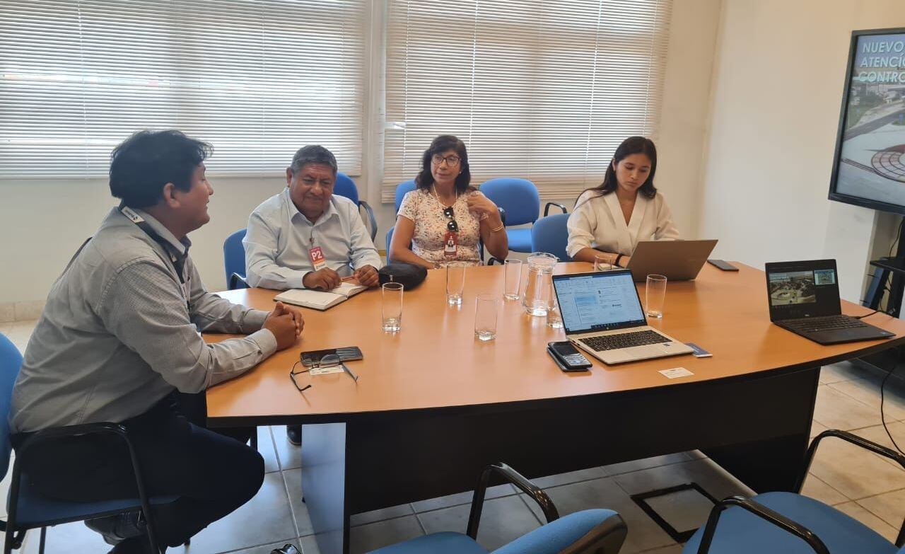 Funcionarios se reunieron para coordinar las acciones conducentes a la apertura de a frontera durante las 24 horas en los siete días de la semana. (Foto: Difusión)