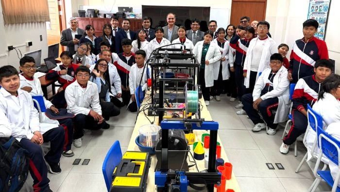 Estudiantes del colegio Paola Frassinetti dieron a conocer una iniciativa que busca promover el liderazgo estudiantil. Foto: FONDEP.