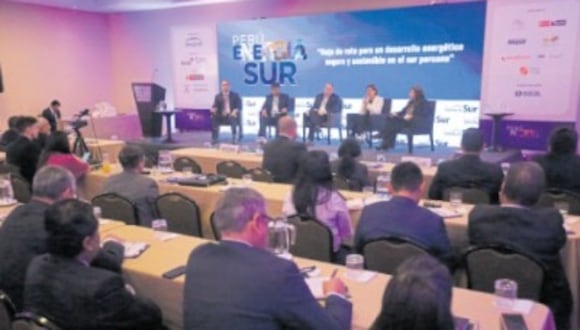 Especialistas en el evento Perú Energía Sur 2023. (Foto: Leonardo Cuito)