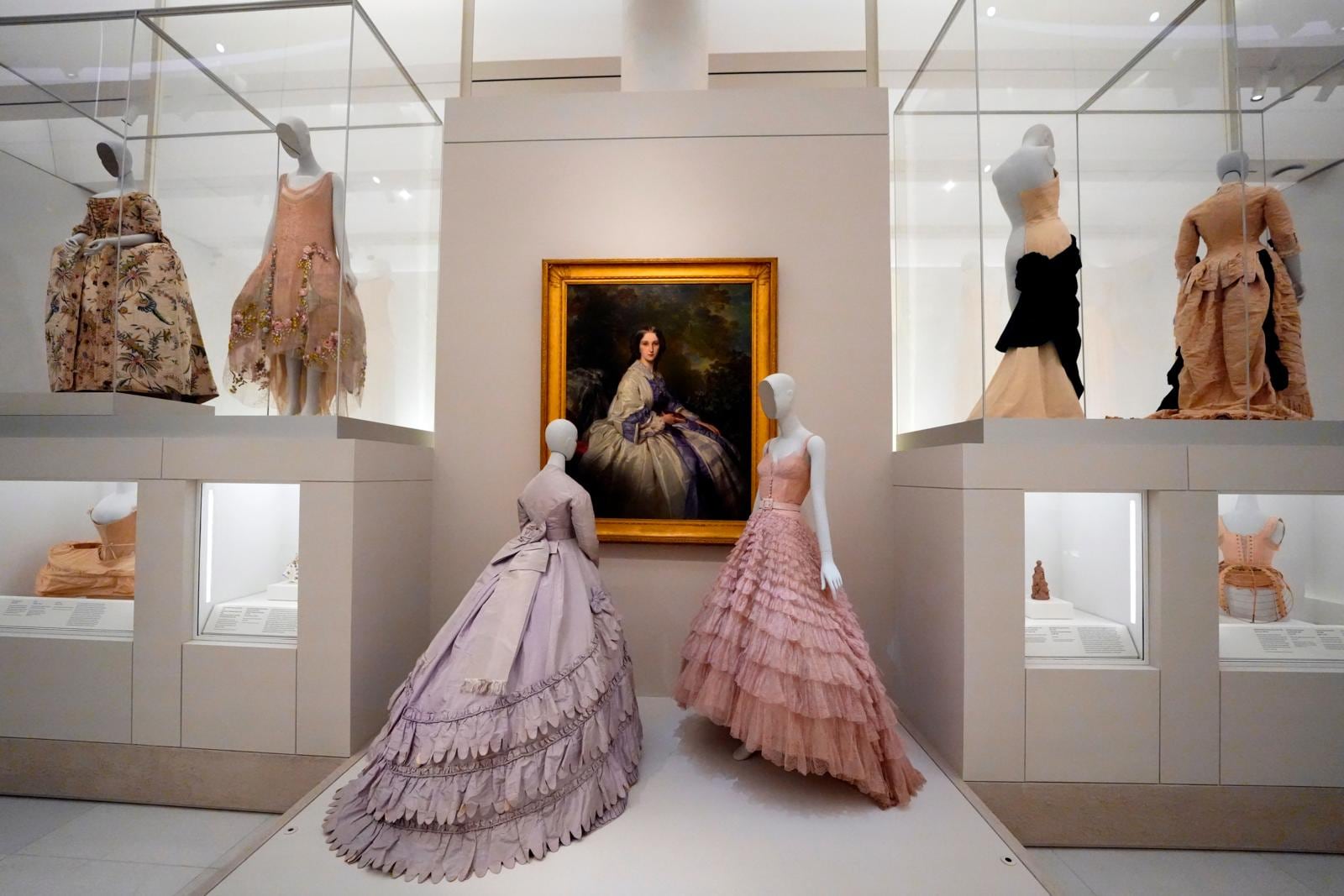 El evento de moda más importante del mundo reunirá a celebridades en Nueva York con la temática “Fashion is Art”.
