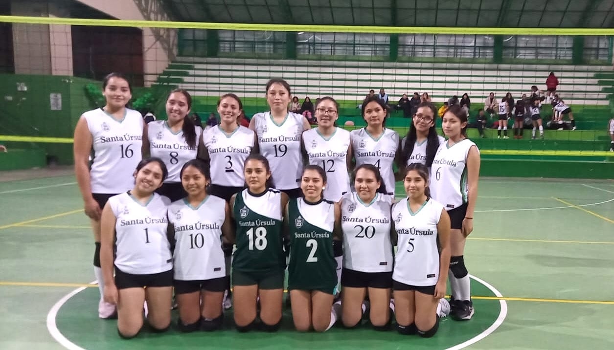Santa Úrsula en campeonato de vóley Mayores Akira Katos Damas. Foto: Liga Provincial de Voleibol de Arequipa.