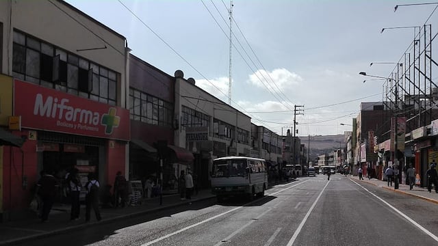 Retiran separados en calle Patricio Meléndez a pedido de los taxistas 