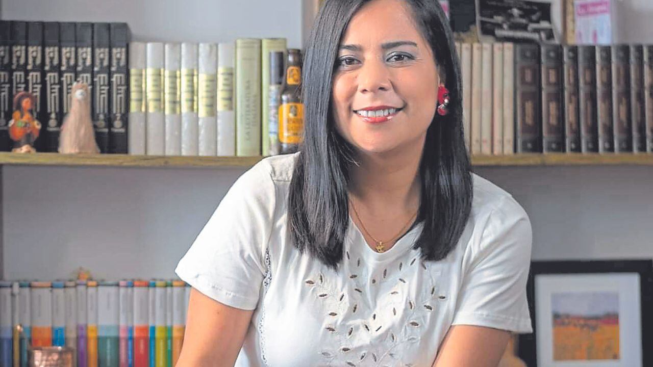 En el mes de la Mujer, Eliana Pérez asegura que los gobiernos locales y la Región están descalificados por no cumplir con políticas en lucha contra la violencia. También cuestiona al Congreso.