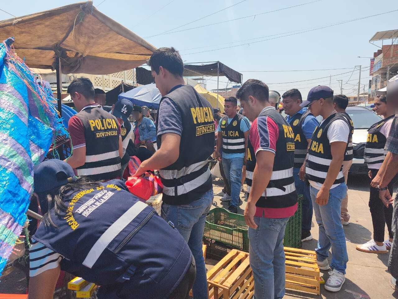 Incautan productos pirotécnicos en mercado de Piura