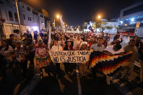 Cercado de Lima: Simpatizantes de Juntos por el Perú realizan marcha “Respeta mi voto” (FOTOS)