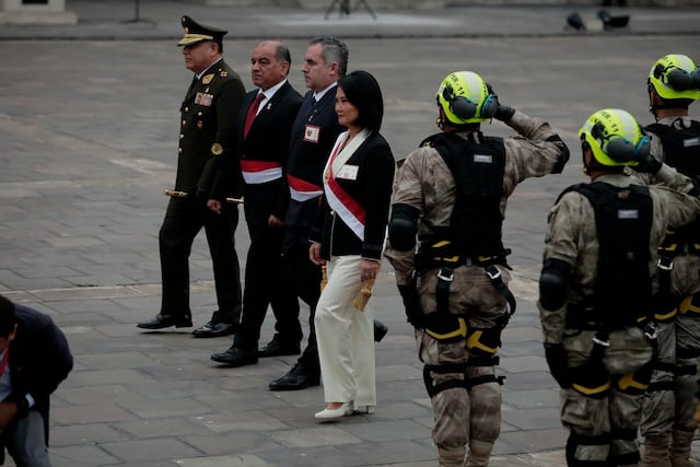 Keiko Fujimori es reconocida como jefa suprema de las FF. AA. (Fotos: Julio Reaño/GEC)